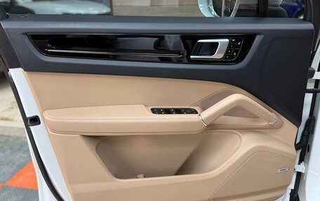 Porsche Cayenne III, 2018 год, 5 990 000 рублей, 28 фотография