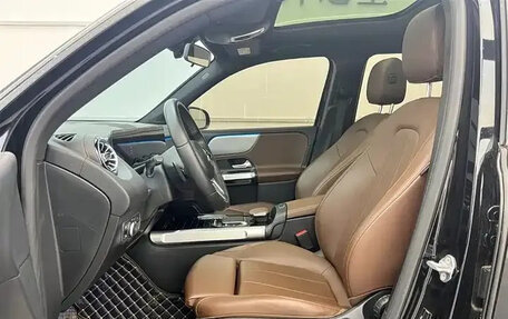 Mercedes-Benz GLB, 2022 год, 2 020 000 рублей, 10 фотография