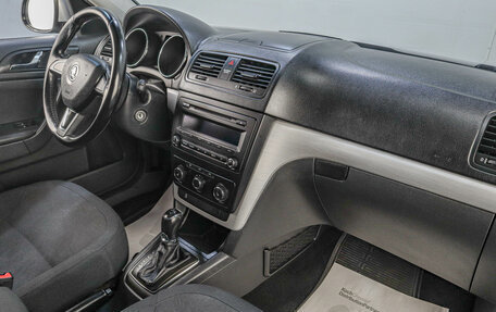 Skoda Yeti I рестайлинг, 2014 год, 1 149 000 рублей, 17 фотография