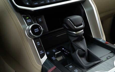 Toyota Land Cruiser, 2025 год, 15 350 050 рублей, 27 фотография