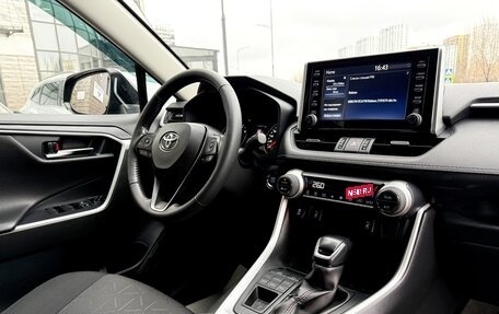 Toyota RAV4, 2021 год, 3 725 000 рублей, 18 фотография