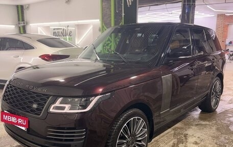 Land Rover Range Rover IV рестайлинг, 2019 год, 9 550 000 рублей, 2 фотография