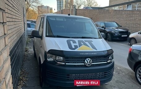 Volkswagen Transporter T6 рестайлинг, 2019 год, 2 750 000 рублей, 3 фотография