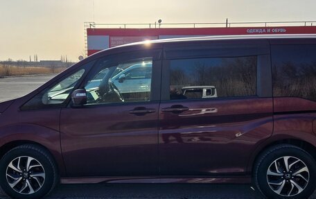 Honda Stepwgn IV, 2018 год, 2 100 000 рублей, 11 фотография