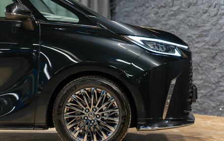 Lexus LM, 2026 год, 19 990 000 рублей, 6 фотография