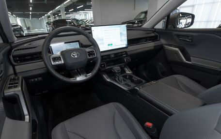 Toyota RAV4, 2025 год, 4 800 000 рублей, 7 фотография