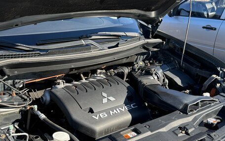 Mitsubishi Outlander III рестайлинг 3, 2014 год, 1 850 000 рублей, 5 фотография