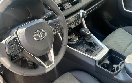 Toyota RAV4, 2025 год, 4 200 000 рублей, 4 фотография