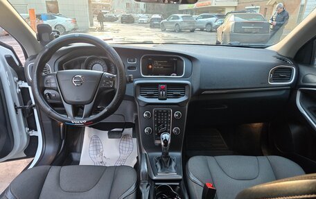 Volvo V40 Cross Country I, 2017 год, 1 250 000 рублей, 17 фотография