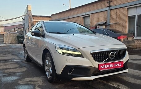 Volvo V40 Cross Country I, 2017 год, 1 250 000 рублей, 3 фотография