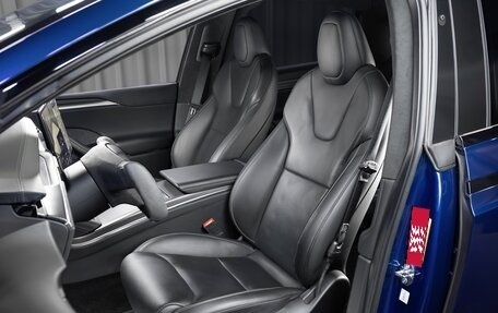 Tesla Model X I, 2022 год, 9 800 000 рублей, 18 фотография