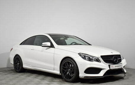 Mercedes-Benz E-Класс, 2015 год, 1 999 000 рублей, 3 фотография