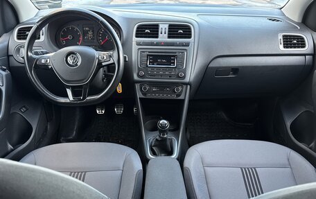 Volkswagen Polo VI (EU Market), 2017 год, 1 050 000 рублей, 11 фотография