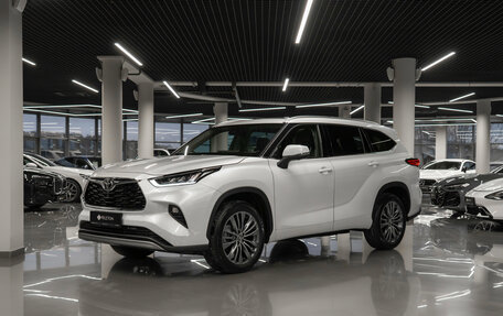 Toyota Highlander, 2025 год, 5 600 000 рублей, 1 фотография