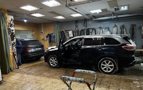 Toyota Highlander III, 2014 год, 2 750 000 рублей, 1 фотография