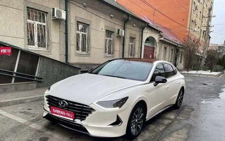 Hyundai Sonata VIII, 2021 год, 2 690 000 рублей, 1 фотография