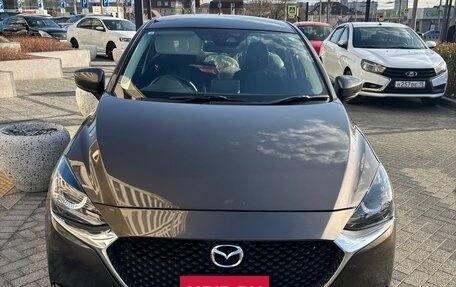 Mazda 2 III, 2021 год, 1 200 000 рублей, 2 фотография