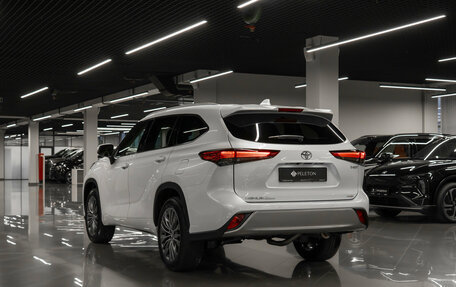 Toyota Highlander, 2025 год, 5 600 000 рублей, 5 фотография