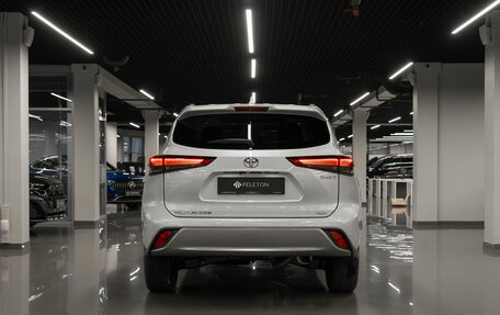 Toyota Highlander, 2025 год, 5 600 000 рублей, 6 фотография