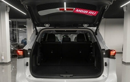 Toyota Highlander, 2025 год, 5 600 000 рублей, 26 фотография