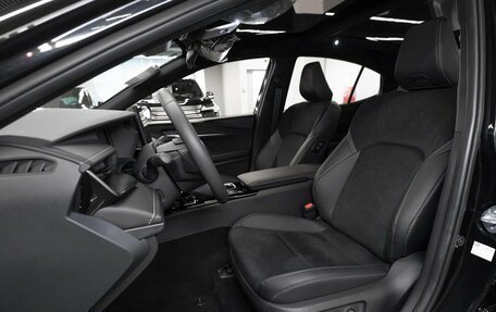 Toyota Camry, 2025 год, 4 250 000 рублей, 9 фотография