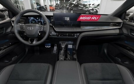 Toyota Camry, 2025 год, 4 250 000 рублей, 8 фотография