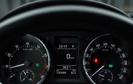 Skoda Yeti I рестайлинг, 2015 год, 1 249 000 рублей, 15 фотография