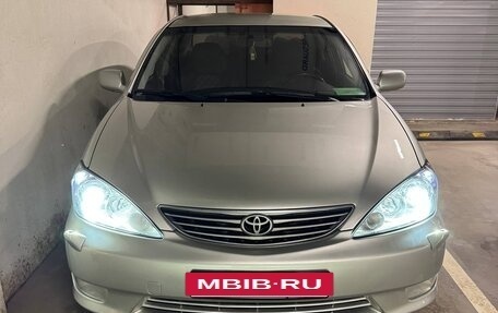 Toyota Camry V40, 2004 год, 950 000 рублей, 2 фотография