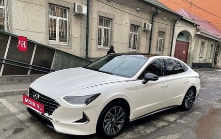 Hyundai Sonata VIII, 2021 год, 2 690 000 рублей, 2 фотография