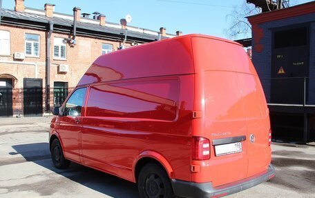 Volkswagen Transporter T6 рестайлинг, 2016 год, 3 000 000 рублей, 4 фотография