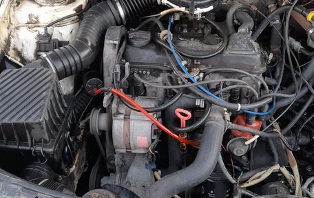 Volkswagen Passat B3, 1988 год, 175 000 рублей, 10 фотография