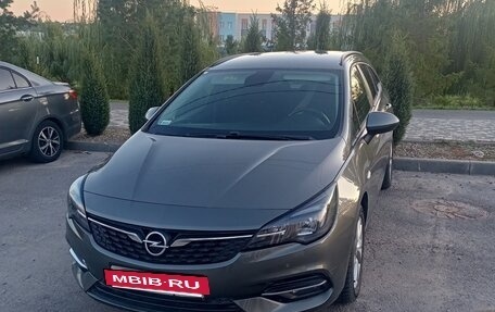 Opel Astra K, 2020 год, 1 380 000 рублей, 6 фотография