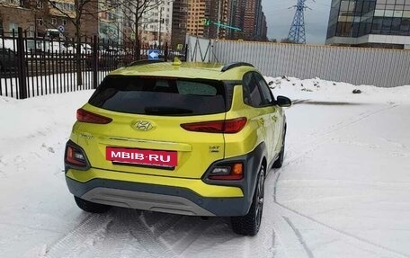 Hyundai Kona I, 2020 год, 2 450 000 рублей, 24 фотография