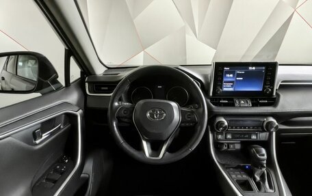 Toyota RAV4, 2021 год, 2 747 000 рублей, 18 фотография