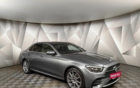 Mercedes-Benz E-Класс, 2022 год, 4 970 000 рублей, 3 фотография