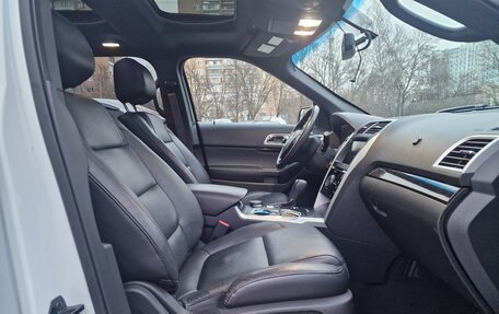 Ford Explorer VI, 2014 год, 2 100 000 рублей, 10 фотография