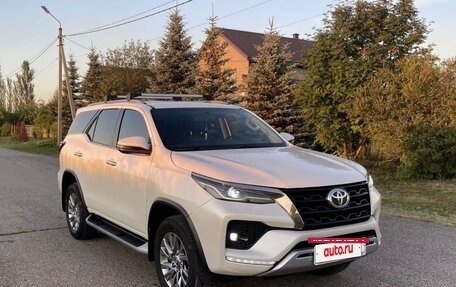 Toyota Fortuner II, 2020 год, 3 990 000 рублей, 2 фотография