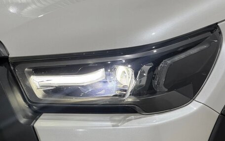 Toyota Hilux VIII, 2021 год, 4 550 000 рублей, 17 фотография