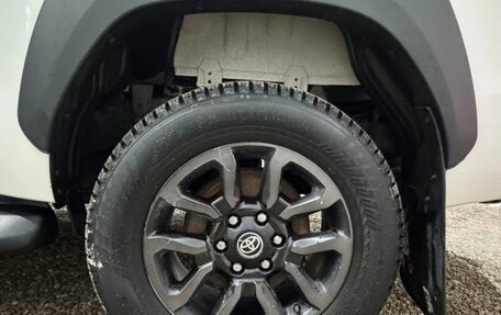 Toyota Hilux VIII, 2021 год, 4 550 000 рублей, 19 фотография