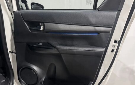 Toyota Hilux VIII, 2021 год, 4 550 000 рублей, 26 фотография