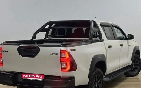 Toyota Hilux VIII, 2021 год, 4 550 000 рублей, 5 фотография