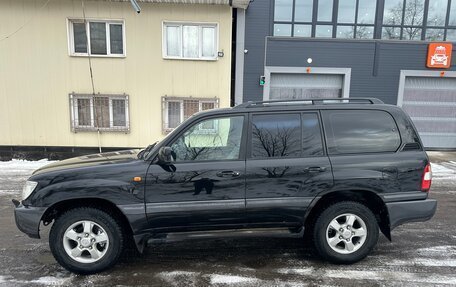 Toyota Land Cruiser 100 рестайлинг 2, 2006 год, 2 000 000 рублей, 3 фотография