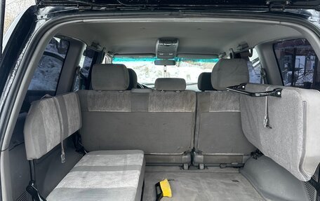 Toyota Land Cruiser 100 рестайлинг 2, 2006 год, 2 000 000 рублей, 11 фотография