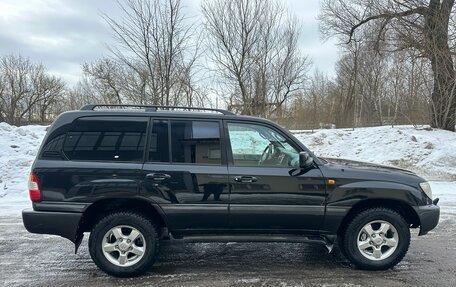 Toyota Land Cruiser 100 рестайлинг 2, 2006 год, 2 000 000 рублей, 6 фотография