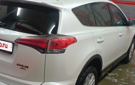 Toyota RAV4, 2018 год, 2 900 000 рублей, 4 фотография