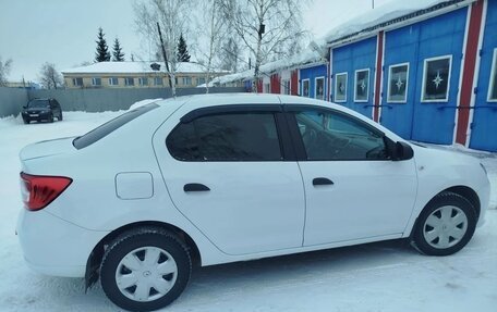 Renault Logan II, 2016 год, 750 000 рублей, 4 фотография
