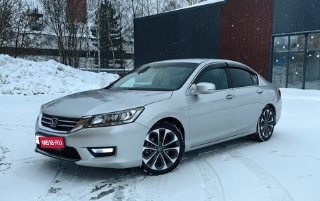Honda Accord IX рестайлинг, 2013 год, 1 680 000 рублей, 3 фотография
