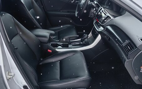 Honda Accord IX рестайлинг, 2013 год, 1 680 000 рублей, 10 фотография