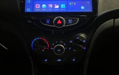 Hyundai Solaris II рестайлинг, 2013 год, 687 000 рублей, 8 фотография