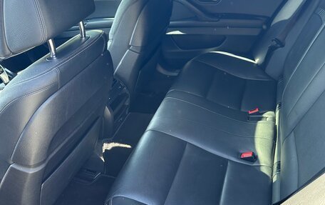 BMW 5 серия, 2013 год, 2 400 000 рублей, 9 фотография